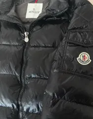 (在庫処分) MONCLER モンクレール マヤ ダウンジャケット 光沢 ブラック 2サイズ