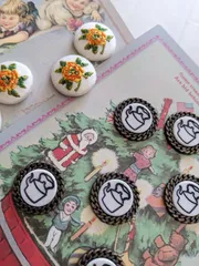 FELISSIMOアンティーク風ボタン花刺繍くるみボタンまとめ売りハンドメイドに♪