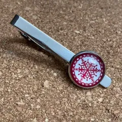 t258　【雪の結晶】レッド・スノーフレーク タイピン