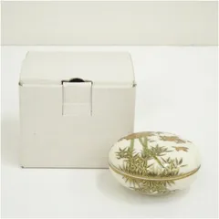 富永玄山造　薩摩写花鳥文香合（箱付）  茶道具 茶道 香道 香道具 おしゃれ かわいい アンティーク インテリア 骨董 茶器 お香入れ