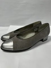銀座ヨシノヤ パンプス 24cm シルバー グレー コンフォート 歩きやすい 美品