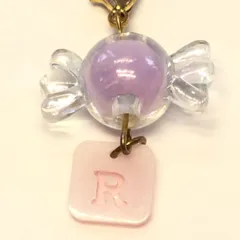 【現品限り！】ハンドメイド　手作り　手づくり　てづくり　レジン　アクセサリー　チャーム　キャンディー　アルファベット　R