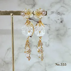 No.555　パール　リーフ　フラワー　ピアス/イヤリング