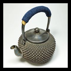 Mochizuki-style pure silver kettle with silver shards, boxed, pure silver stamped, approximately 504g, antique tea ceremony utensils, sencha tea utensils, shard-beaten, special exhibition, silverware, antique art, SDA