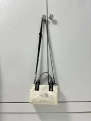 新品 THE NORTH FACE ザノースフェイス クロスバック ショルダーバッグ ハンドバッグ ミニバック マルチバック ミニバッグ