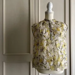 @ 花柄 フラワー ブラウス シャツ トップス　レディース　blouse　shirt　Tops　ladies ノースリーブ ボタニカル 可愛い 黄色　イエロー　からし色　マスタード　YELLOW　透け感