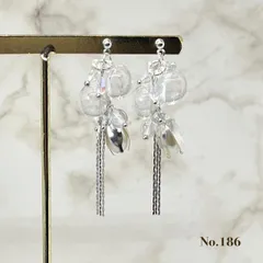 No.186 クリア　つぼみ　ピアス/イヤリング