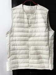 軽量ダウンベスト 出品