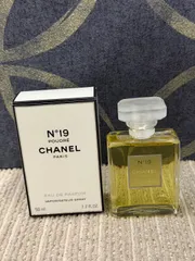 【MKS001】CHANEL N°19 Poudré Eau de Parfum 100ml