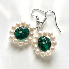 c19. チェコ ガラス ピアス ペア エメラルド グリーン パール