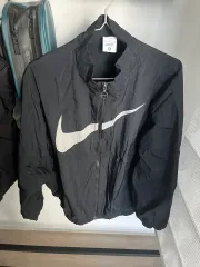 ナイキ ウィメンズ ウィンドブレーカー XL