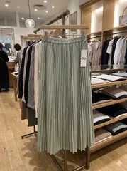 ✅【新品タグ付き】GU ジーユー　レディース　スカート　プリーツ　グリーン　S