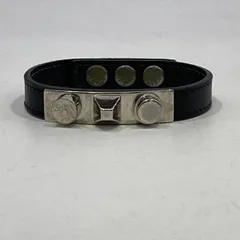【中古】SAINT LAURENT スタッズデザイン レザーブレスレット ブラック サンローラン[24]のサムネイル