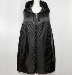 MaxMara TheCUBE テクニカルキャンバス ダウンジレ - メルカリ