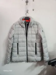 アディダス 軽量 ダウン ジャケット グレー