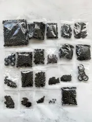 大容量　ブラック系　推し活　ハンドメイド　紫　ネイビー　パーツ　ビーズ　ガラスビーズ　アクセサリーパーツ　アクリルビーズ　手芸資材　クラフト素材　ネックレス　ピアス　アクセサリー　詰め合わせセット