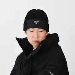 PRADA プラダ ニット帽 Re-Nylon x ウール ビーニー 2HC427 1WTO メンズ ユニセックス ブラック トライアングルロゴ 防寒のサムネイル