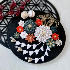 ＊°:｡＊ つまみ細工 髪飾り ＊｡:°＊ 白　青碧　柿色　ゴールド　成人式　卒業式　振袖　袴　ホワイト　青　緑　オレンジ　金　かすみ草　和玉　水引