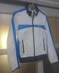 プーマ ウィンドブレーカー