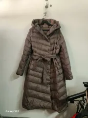 ロング丈ベルト付きフードダウンコート