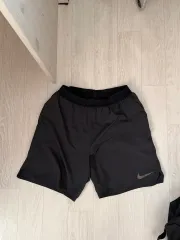 ナイキ ハーフパンツ