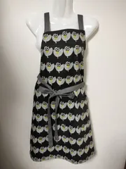 ハンドメイド　肩掛け　エプロン　花　黒　A024