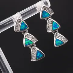 M749 オパール ダイヤモンド風 ピアス 3連 スウィング デザイン シルバー 10月誕生石