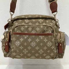 8587　russet　ラシット　ショルダーバッグ　肩がけ　斜めがけ　クロスボディ　ベージュ　茶　ブラウン　ナイロン　レザー　モノグラム　ポシェット