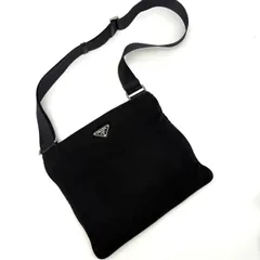 【軽さで選ぶ都会バッグ】　PRADA　サコッシュ ショルダーバッグ 三角ロゴ テスートナイロン 斜めがけ 肩がけ メンズ　ブラック