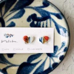 【再販】シー陶器 サードオニキス フローライト 金継ぎ ピアス イヤリング ノンホールピアス 青 ブルー 白 ホワイト オレンジ 橙 ゴールド 金 天然石 一点物 ギフト プレゼント 贈り物