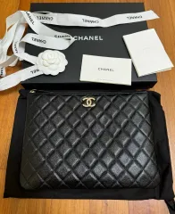 シャネル シーズン限定モデル クラッチバッグ