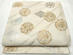 Item thumbnail for item e2f1fcf8-556f-4406-ad7e-2933db23be77