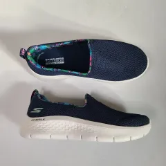 ほぼ新品 230mm SKECHERS スケッチャーズ ゴーウォーク スニーカー