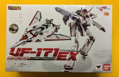 バンダイ マクロス7 1/144 VF-11C＋VF-11D改バトロイド改造 - メルカリ