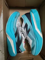 ニューバランス フューエルセル エリート v4 ランニングシューズ 280