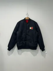 TOMMY HILFIGER トミーヒルフィガー リバーシブル スタジャン フリース ジャケット