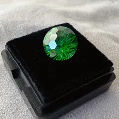 【10mm】高品質 花火カット ジルコニア 大粒 ルース／ハンドメイド素材（グリーン系 No.3：森碧）ピアス・イヤリング・ネックレス制作に