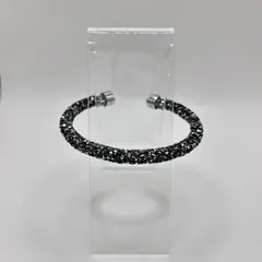 6799　SWAROVSKI　スワロフスキー　スワロ　バングル　クリスタルダスト　ブレスレット　ブレス　グレー　シルバー　クリスタル　ラインストーン　ジュエリー　アクセサリー　アクセ　スワンロゴ