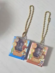 トイストーリー ウッディ ジェシー ミニ フィギュア キーホルダー