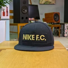 ナイキ 帽子 (光沢)