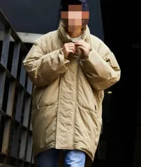 ほぼ新品) UNIQLO U オーバーサイズ ダウン 出品