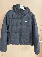 アンダーアーマー フード ダウン M