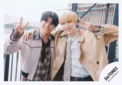 【中古】生写真(STARTO) SixTONES/ジェシー・森本慎太郎/横型・上半身/シングル「Stargaze」MV＆ジャケ写オフショット/公式生写真