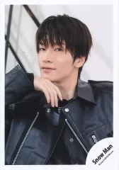 【中古】生写真(STARTO) Snow Man/深澤辰哉/バストアップ/「Snow Man Dome Tour 2024 RAYS」グッズオフショット/公式生写真