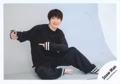 【中古】生写真(STARTO) Snow Man/深澤辰哉/横型・全身/「Snow Man Dome Tour 2024 RAYS」グッズオフショット/公式生写真