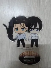 進撃の巨人のアクリルスタンド