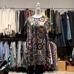 15　アルベロベロ OLLEBOREBLA オレボレブラ ブタさん おはな モチーフ編み アップリケ サイドスリット 変形 フレンチスリーブ 半袖ワンピース レディース　転写　お呼ばれ　デート　オフィスカジュアル　食事会　シャツ