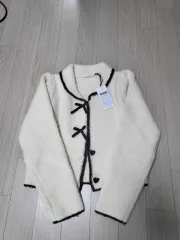 OLIVE des OLIVE オリーブ デ オリーブ リー ribbon カーディガン アイボリー 出品