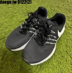 ナイキ ブラック スニーカー ランニングシューズ 235