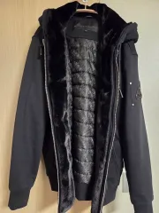 ムースナックルズ ブラック ダウン フード ジップアップ